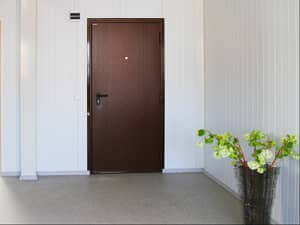 Предлагаем входные железные двери в квартиру DoorHan ЭКО 980х2050 в Хабаровске по выгодной цене